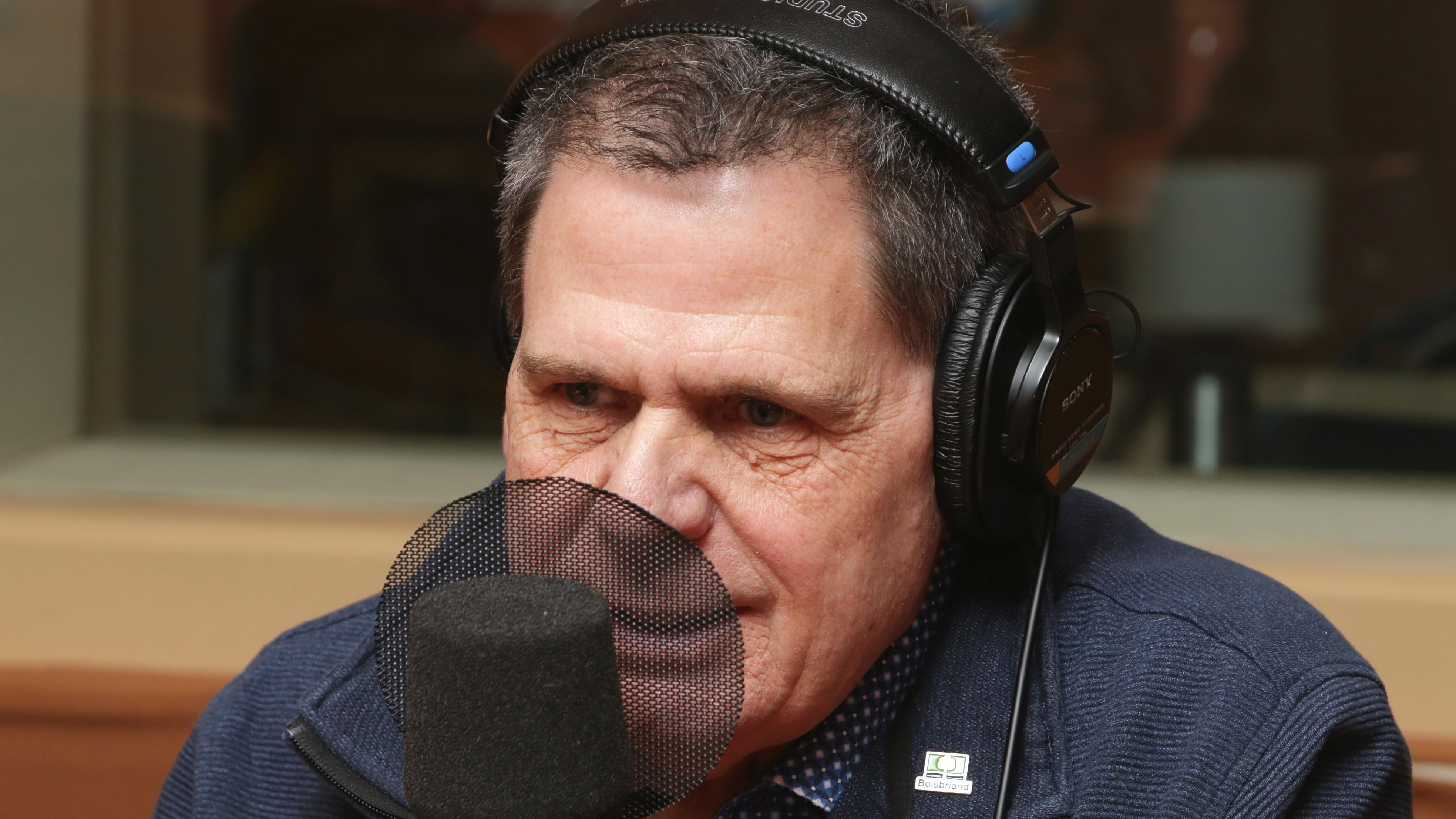 Eric Remy Dj Retourner finir son secondaire à 61 ans | OHdio | Radio-Canada