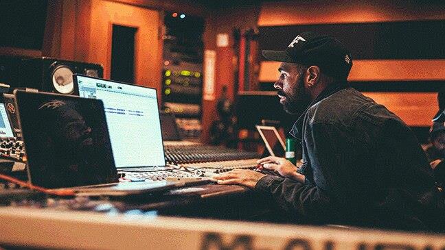 Entrevue avec DaHeala, le collaborateur de The Weeknd
Entrevue avec DaHeala, le collaborateur de The Weeknd