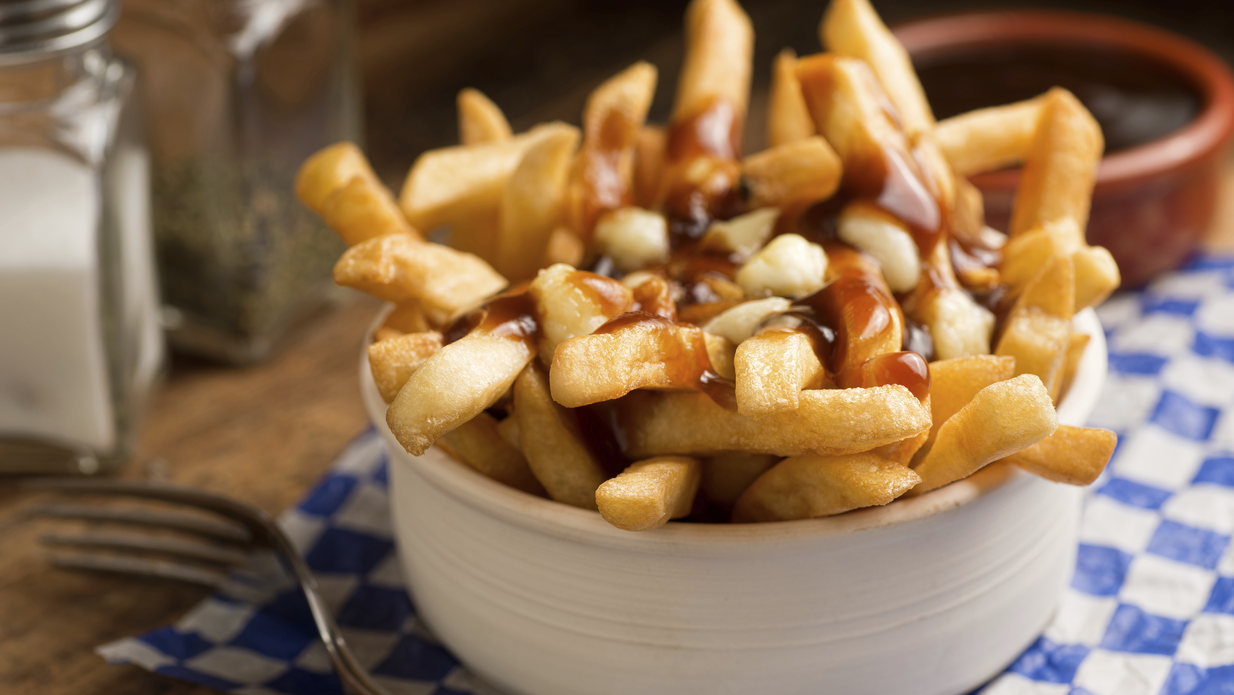 Poutine Inventor Qui a vraiment inventé la poutine? | Radio-Canada