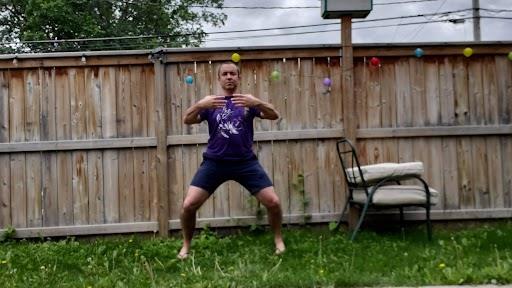 Les sports à l'ombre  :  le Qi Gong
Les sports à l'ombre  :  le Qi Gong