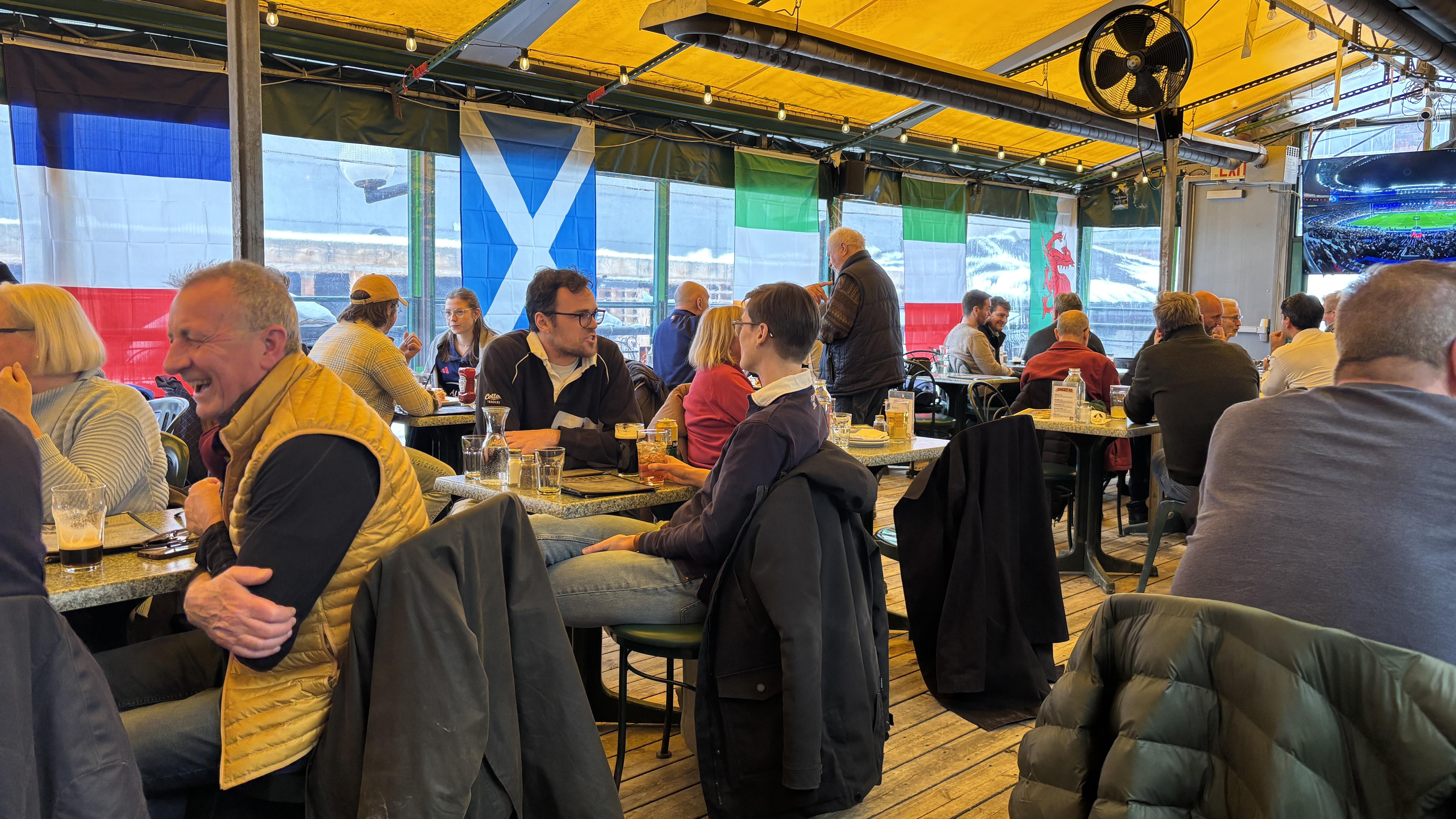 À Toronto, le rugby rassemble Français et Irlandais malgré la rivalité
