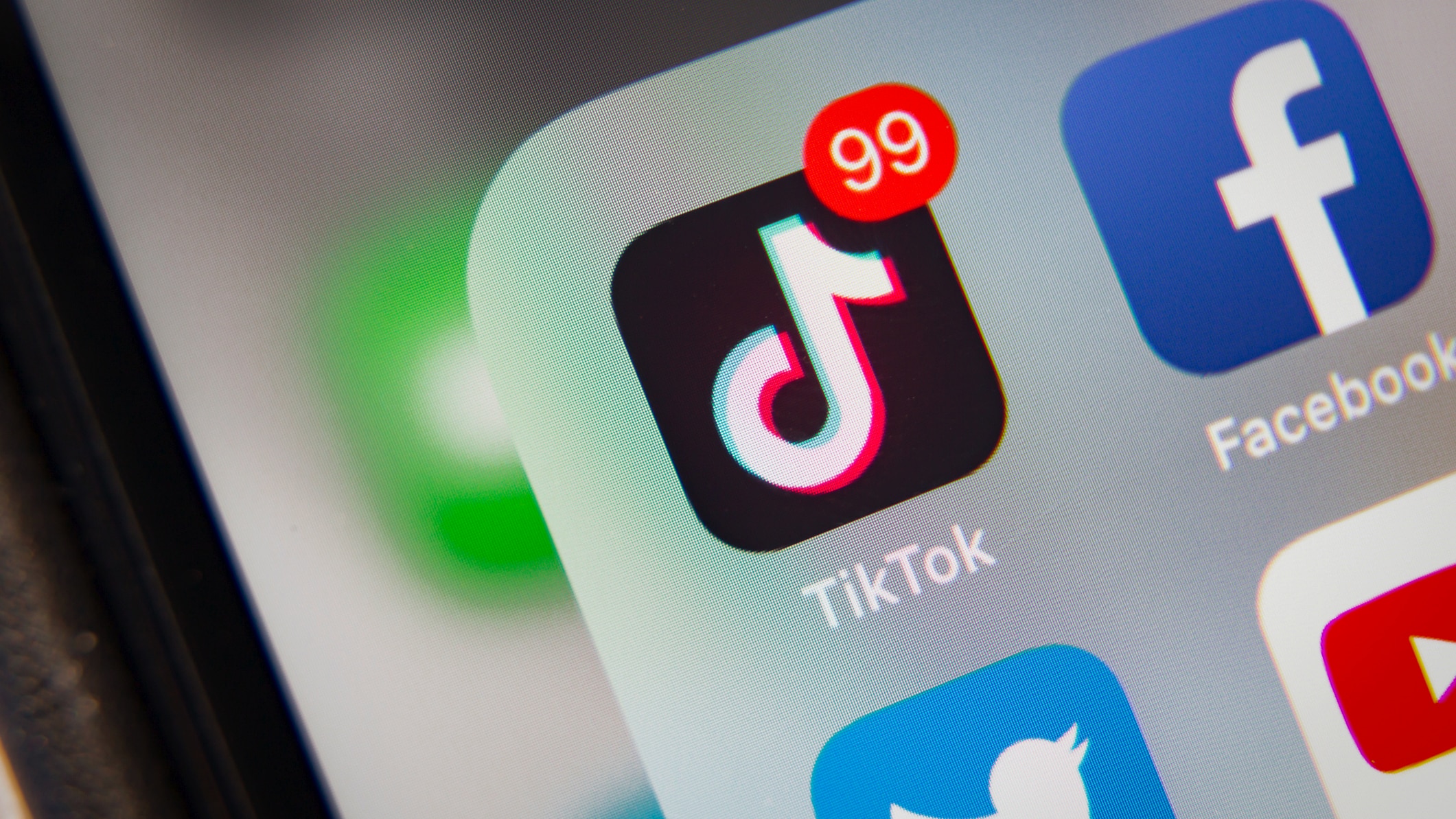 Tiktok Page De Garde TikTok est de plus en plus populaire au Québec