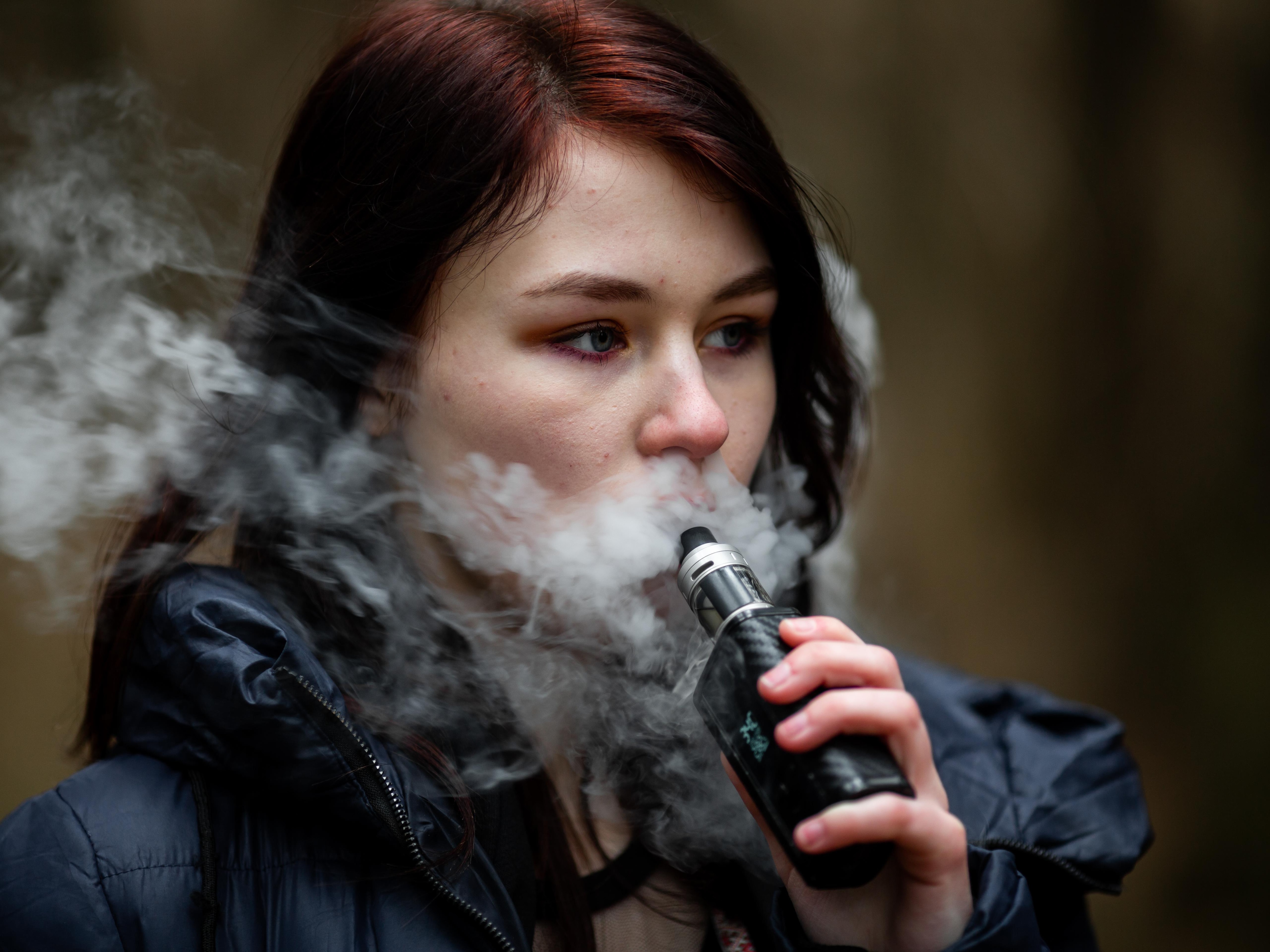 elfbar nachfüll pod läuft aus Cigarette électronique : un nouveau rapport de l'Anses pointe les risques  liés au vapotage