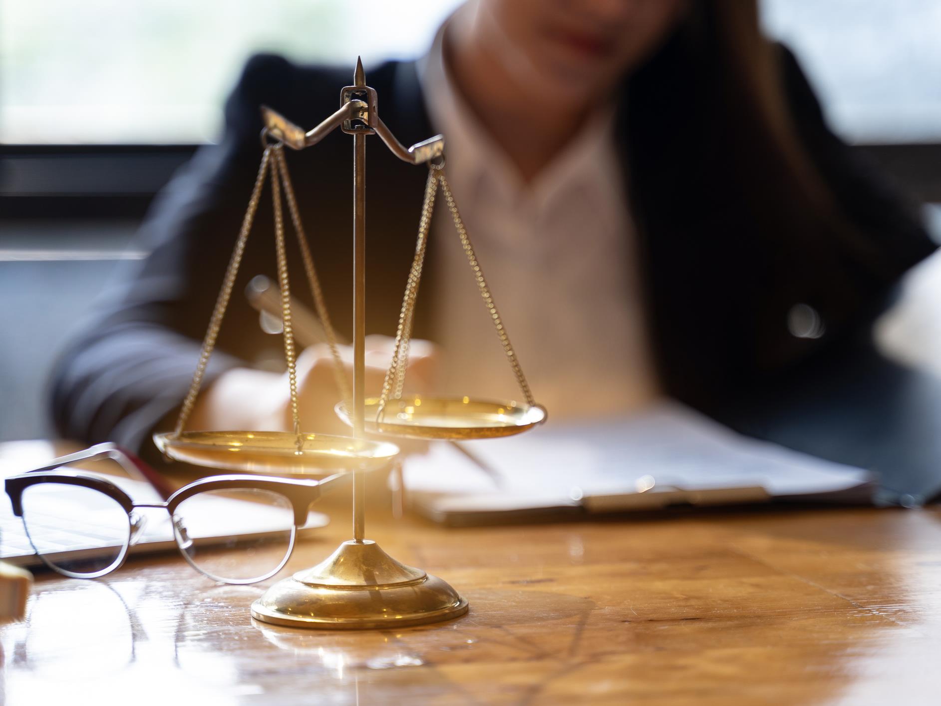 Aide juridique : le défi de trouver un avocat en région