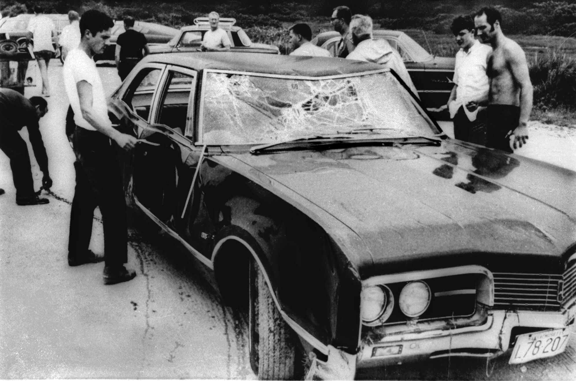 Ted Kennedy et l’accident de Chappaquiddick  Aujourd'hui l'histoire