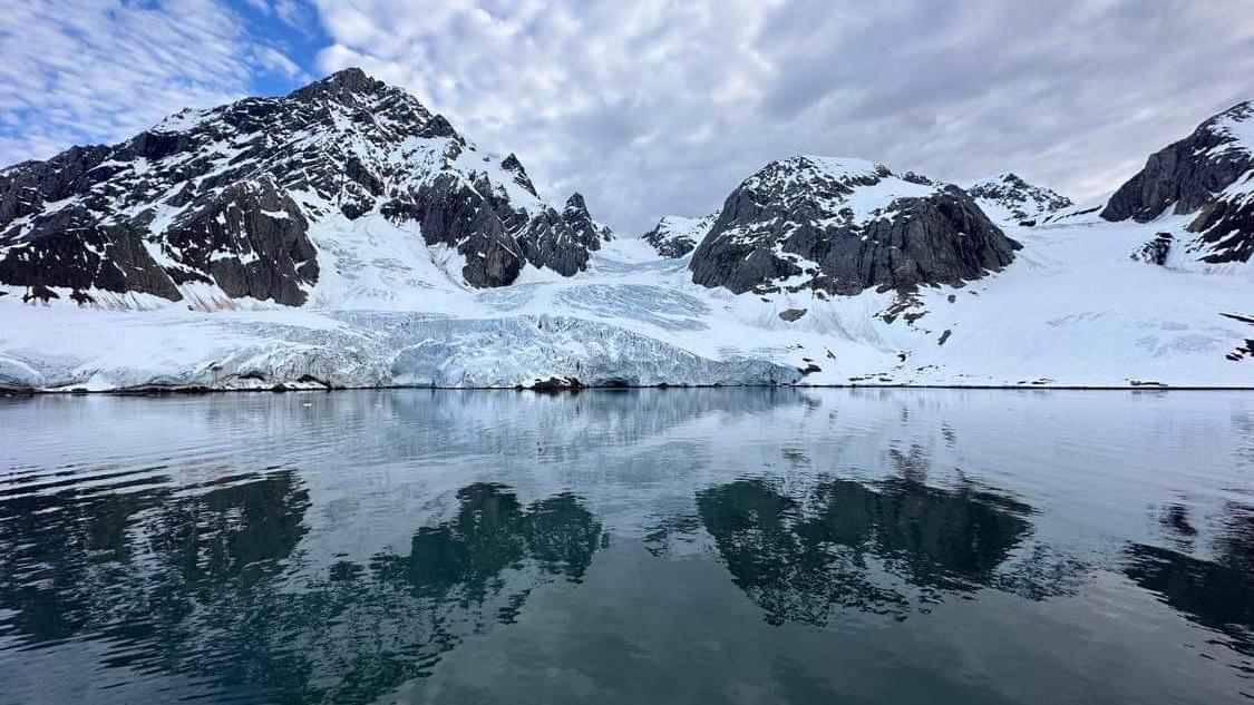 L'arctique dans l'objectif de la photographe Julie Forgues
L'arctique dans l'objectif de la photographe Julie Forgues