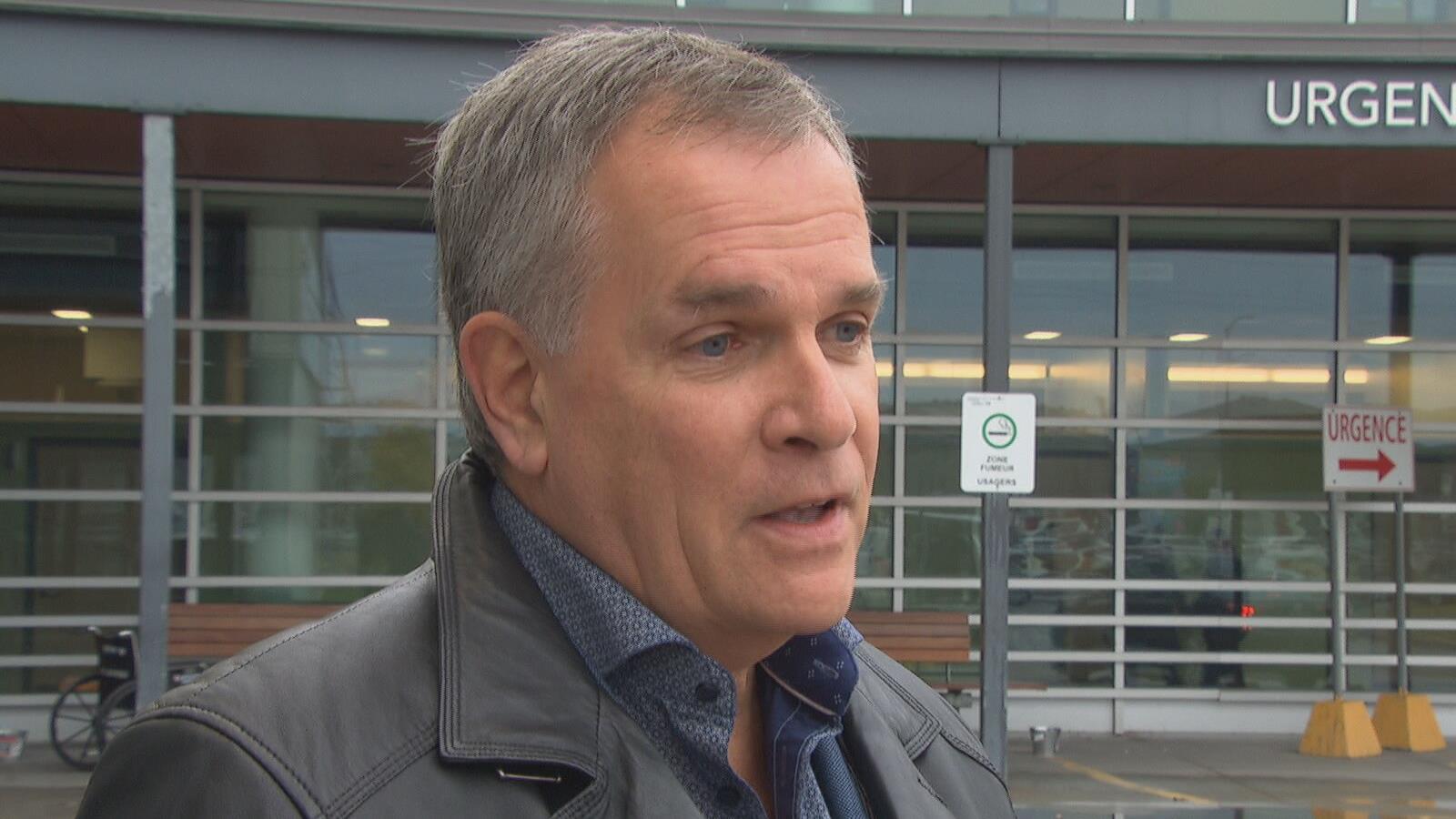 Le Dr Gilles Brousseau reçoit le prix du Médecin de famille de l’année 2022