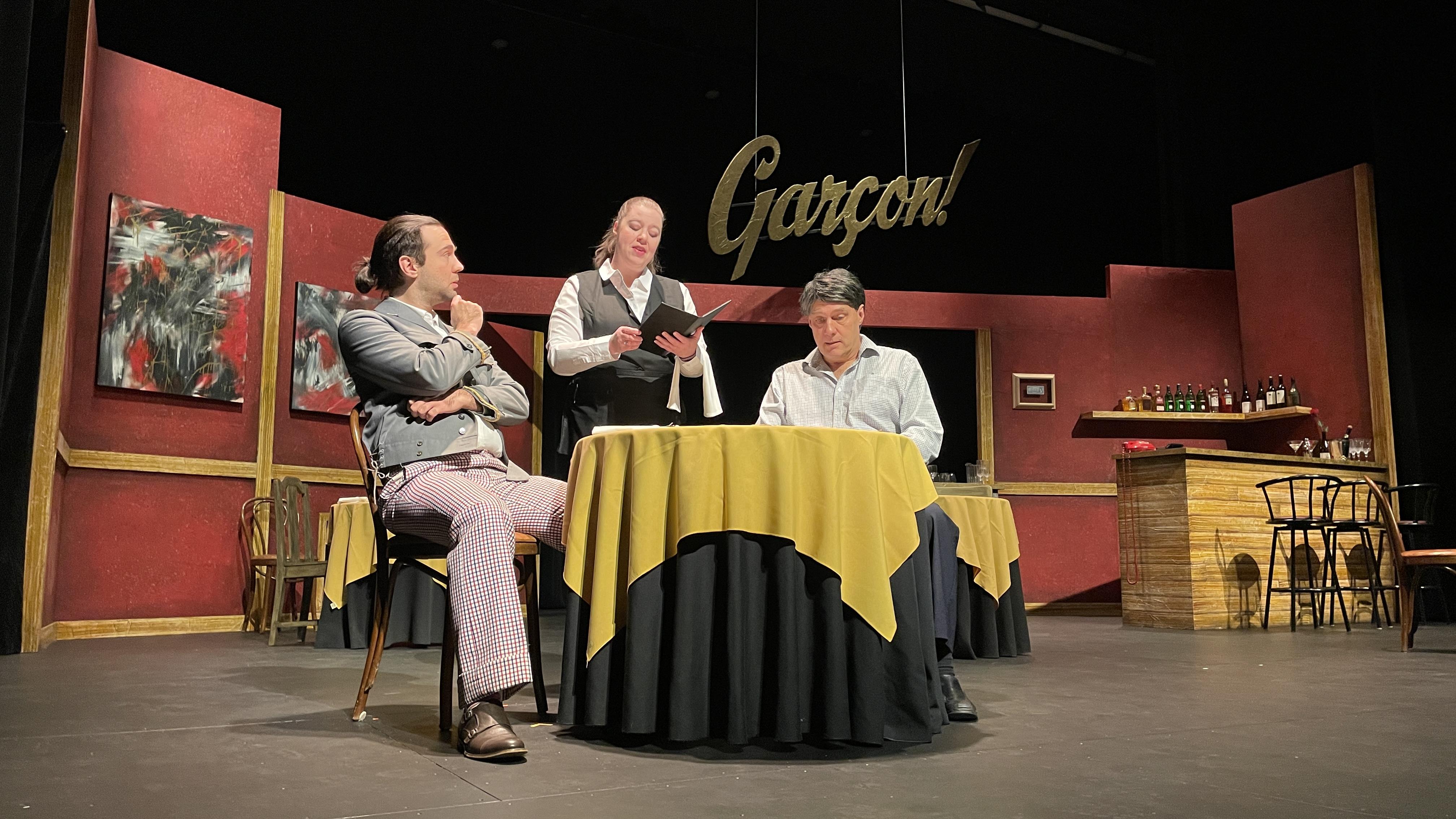 Garçon ! : l'humour au menu du Théâtre du Nouvel-Ontario
Garçon ! : l'humour au menu du Théâtre du Nouvel-Ontario