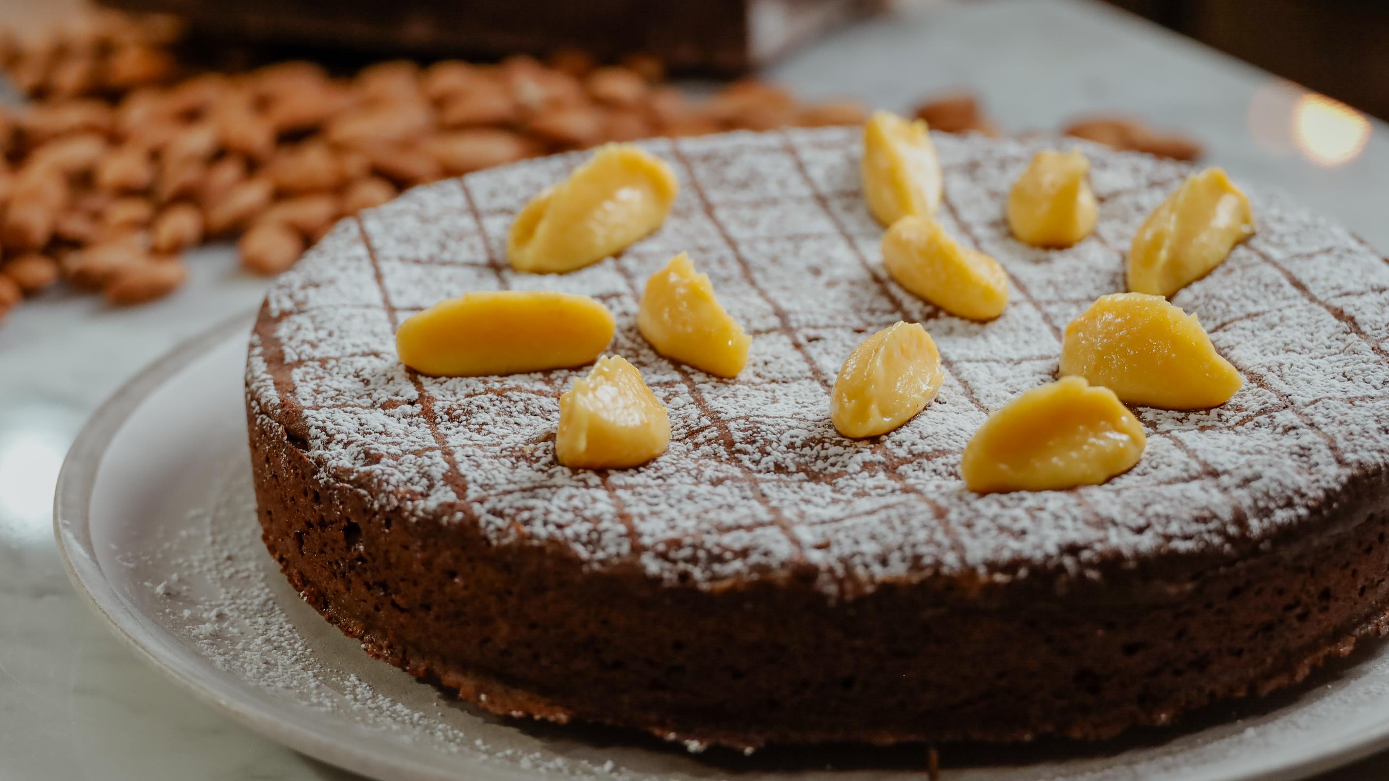 Torta Caprese Parfumee A L Orange Mordu