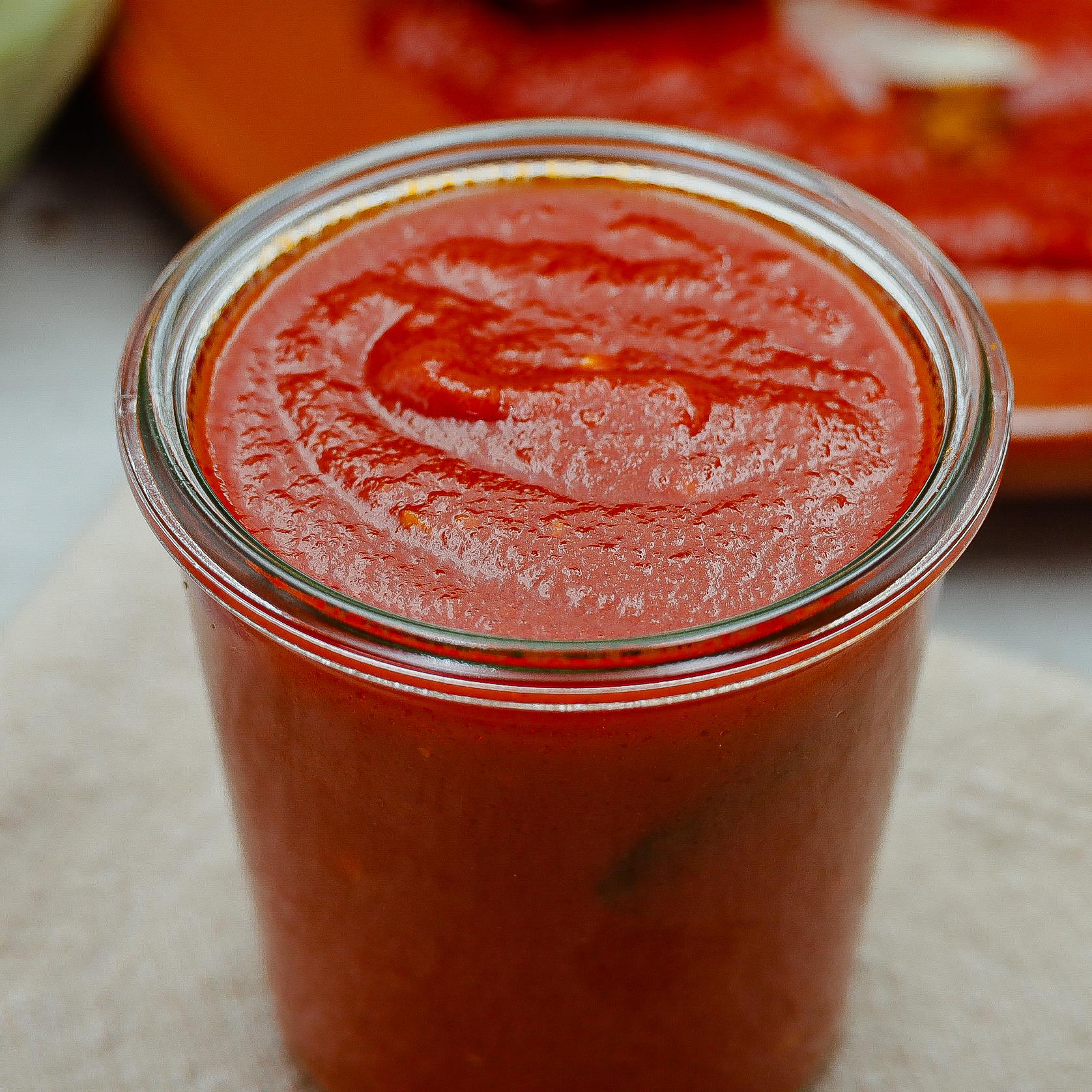 Comment faire des macaronis épicés à la sauce tomate