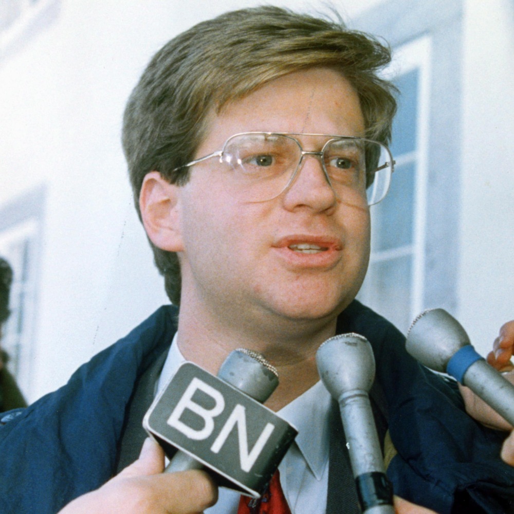 Robert Libman s'adressant aux médias en 1991. Robert Libman s'adressant aux médias en 1991.