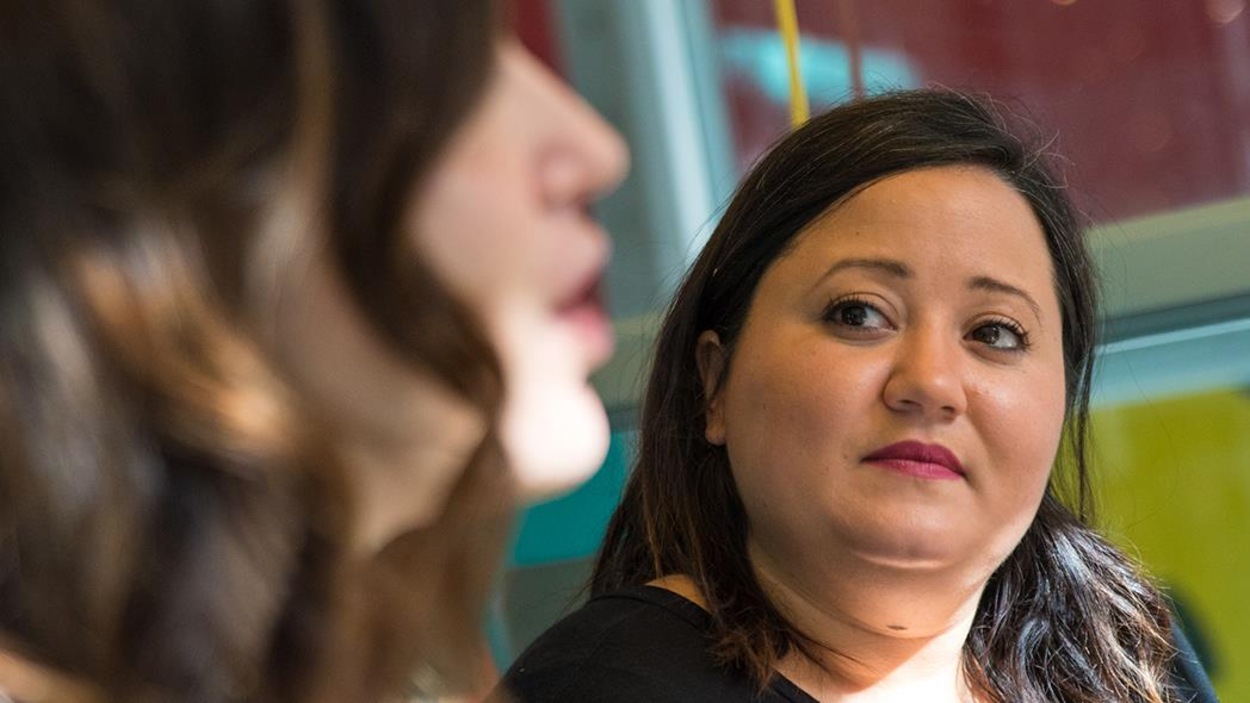 La chroniqueuse Manal Drissi et l'autrice Geneviève Pettersen. La chroniqueuse Manal Drissi et l'autrice Geneviève Pettersen.