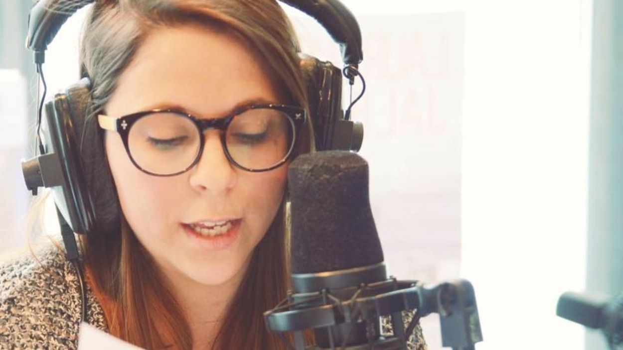 Angie Landry, journaliste web et réalisatrice de « De l'Abitibi-Témiscamingue au monde entier » Angie Landry, journaliste web et réalisatrice de « De l'Abitibi-Témiscamingue au monde entier »