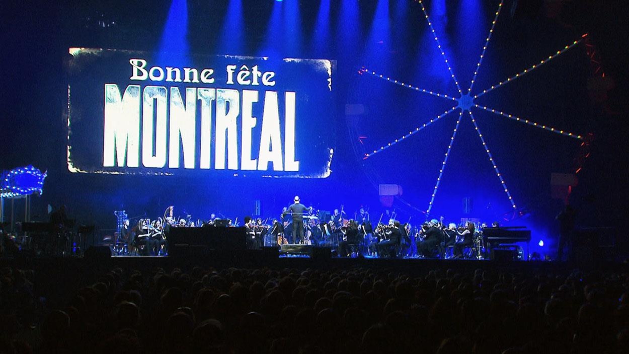 Yannick Nézet-Séguin et l'Orchestre métropolitain lors du spectacle « Bonne fête Montréal » Yannick Nézet-Séguin et l'Orchestre métropolitain lors du spectacle « Bonne fête Montréal »