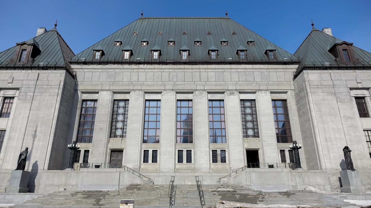 Cour suprême du Canada Cour suprême du Canada