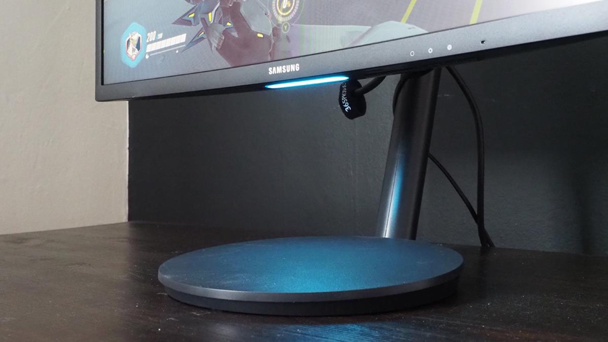 Le moniteur courbé Samsung CFG70. Le moniteur courbé Samsung CFG70.