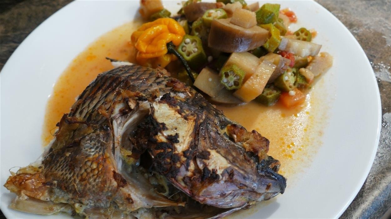 Tilapia et gombo Tilapia et gombo