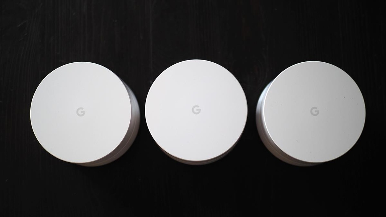 Les routeurs en réseau maillé Google Wifi. Les routeurs en réseau maillé Google Wifi.