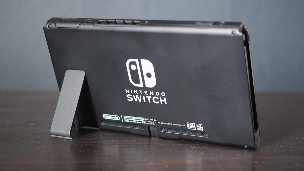 La console de jeux vidéo Nintendo Switch. La console de jeux vidéo Nintendo Switch.