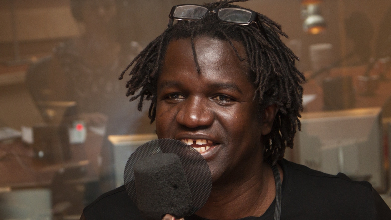 Boucar Diouf au studio 18 de Radio-Canada, à Montréal, le 17 septembre 2018. Boucar Diouf au studio 18 de Radio-Canada, à Montréal, le 17 septembre 2018.