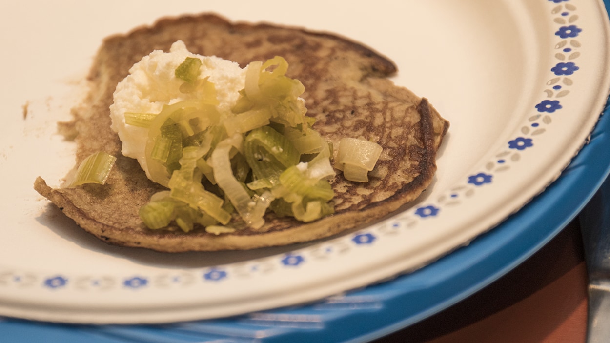Les crêpes aux pommes de terre de Lorraine Pagé. Les crêpes aux pommes de terre de Lorraine Pagé.