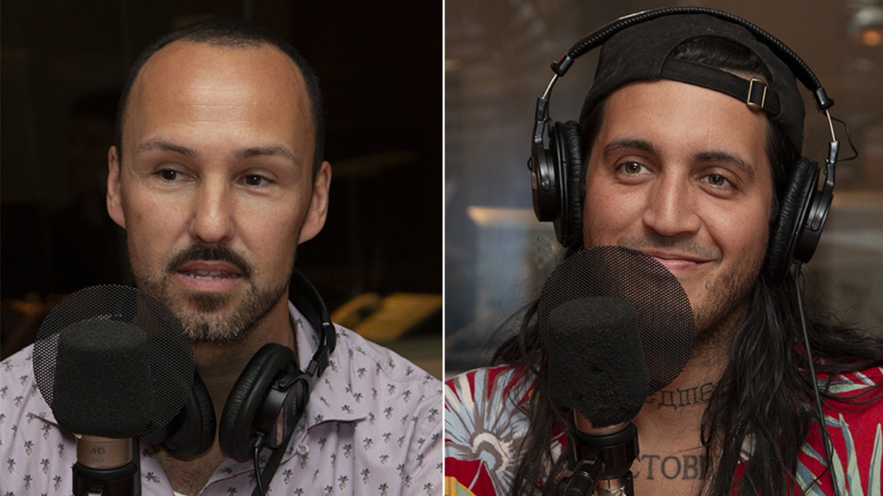 Jean-Pascal Simard et Markantoine Lynch-Boisvert répondent aux questions de Karyne Lefebvre au studio 18 de Radio-Canada, à Montréal. Jean-Pascal Simard et Markantoine Lynch-Boisvert répondent aux questions de Karyne Lefebvre au studio 18 de Radio-Canada, à Montréal.