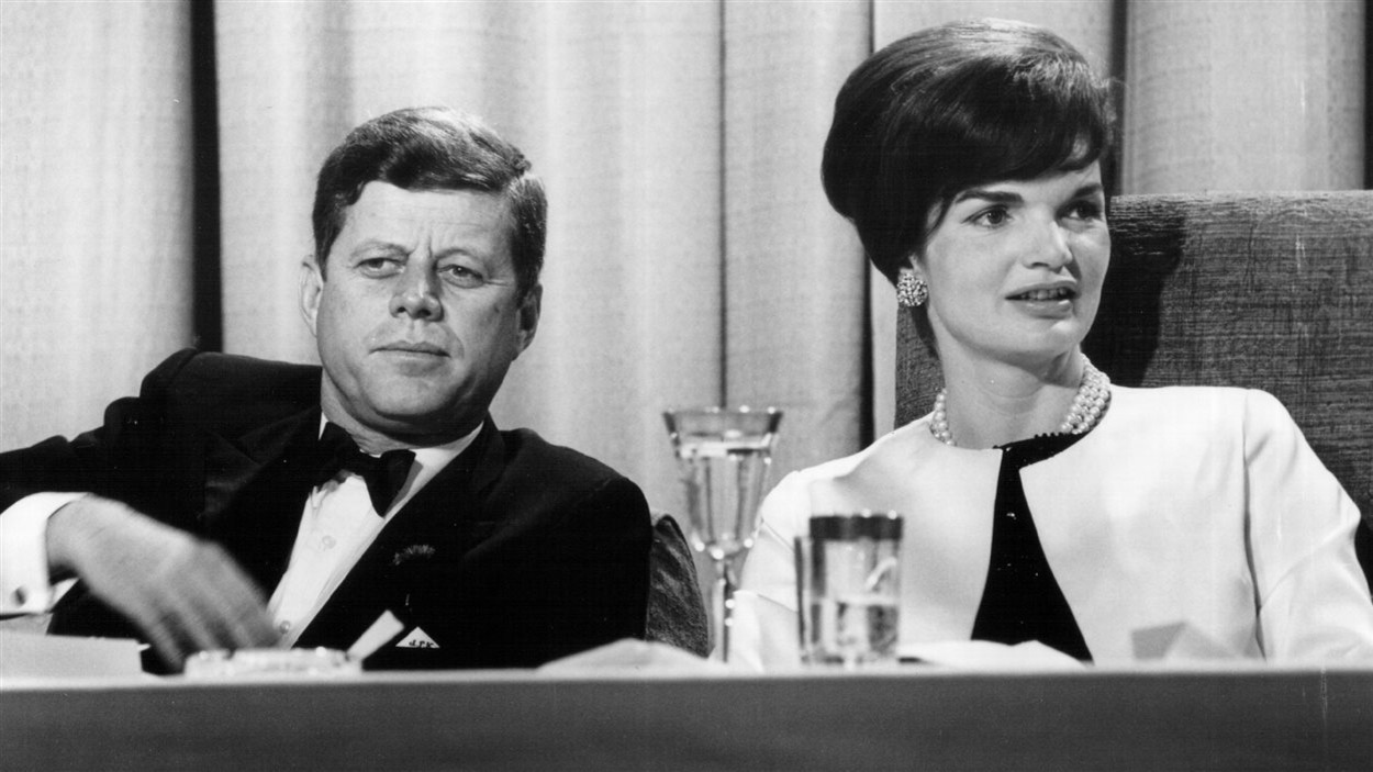 Le président John F. Kennedy et Jacqueline Kennedy Le président John F. Kennedy et Jacqueline Kennedy