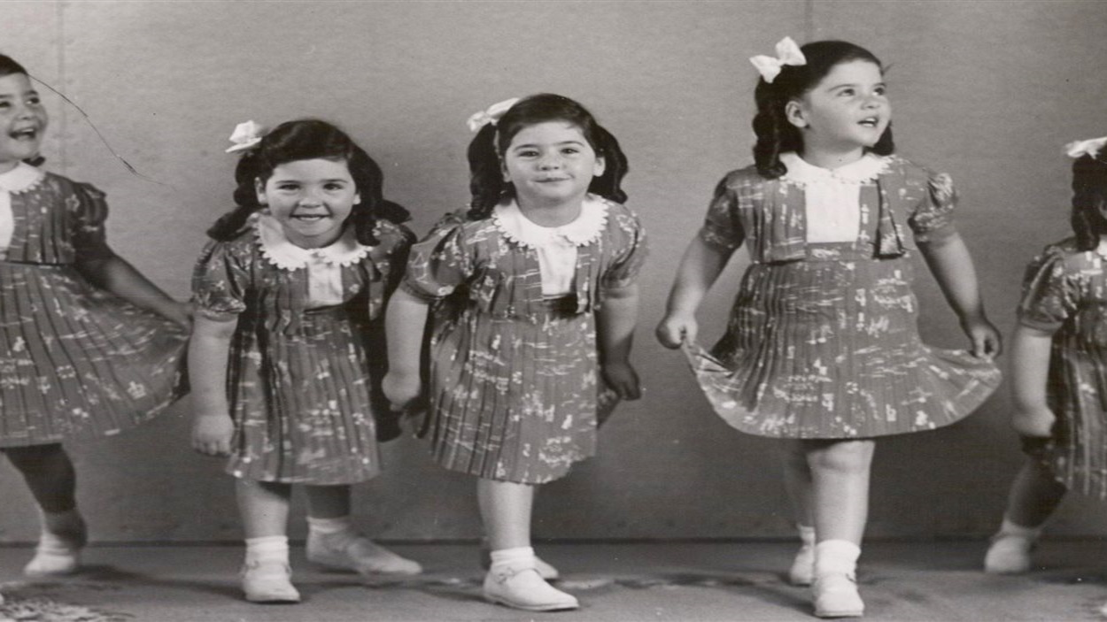 Les soeurs Dionne en 1939 Les soeurs Dionne en 1939