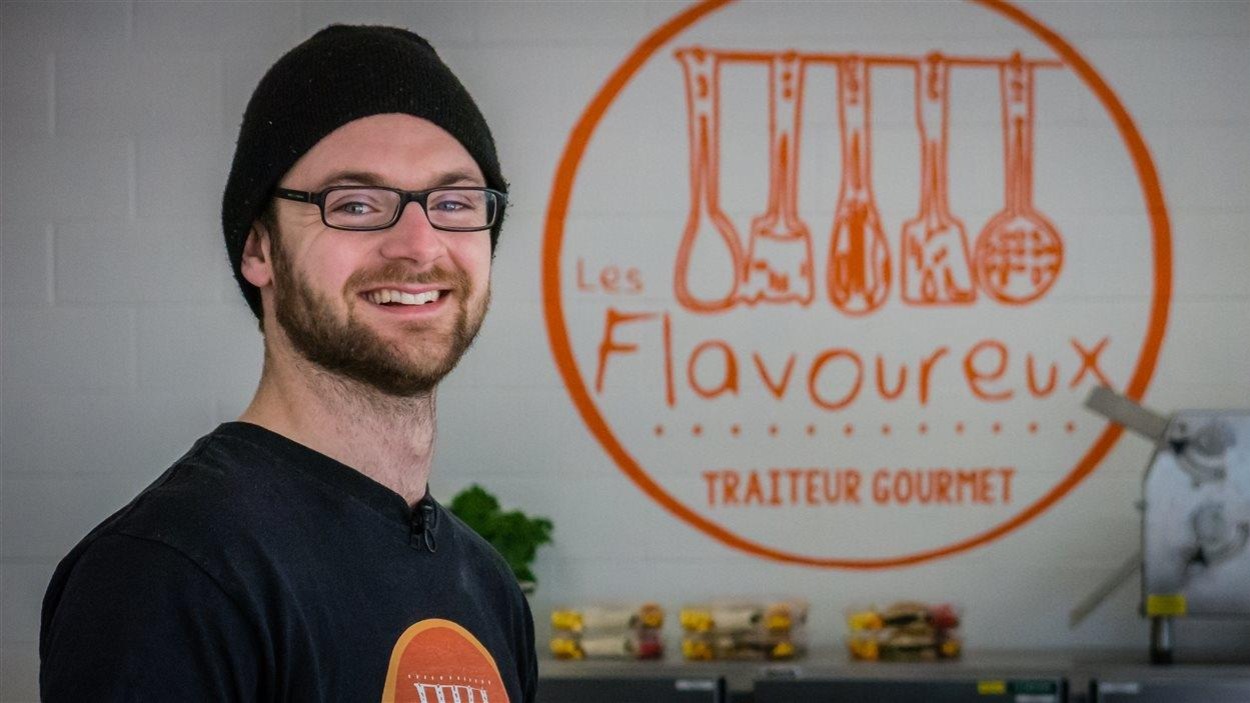 Raphaël Morneau-Bérubé, chef propriétaire des Flavoureux Raphaël Morneau-Bérubé, chef propriétaire des Flavoureux