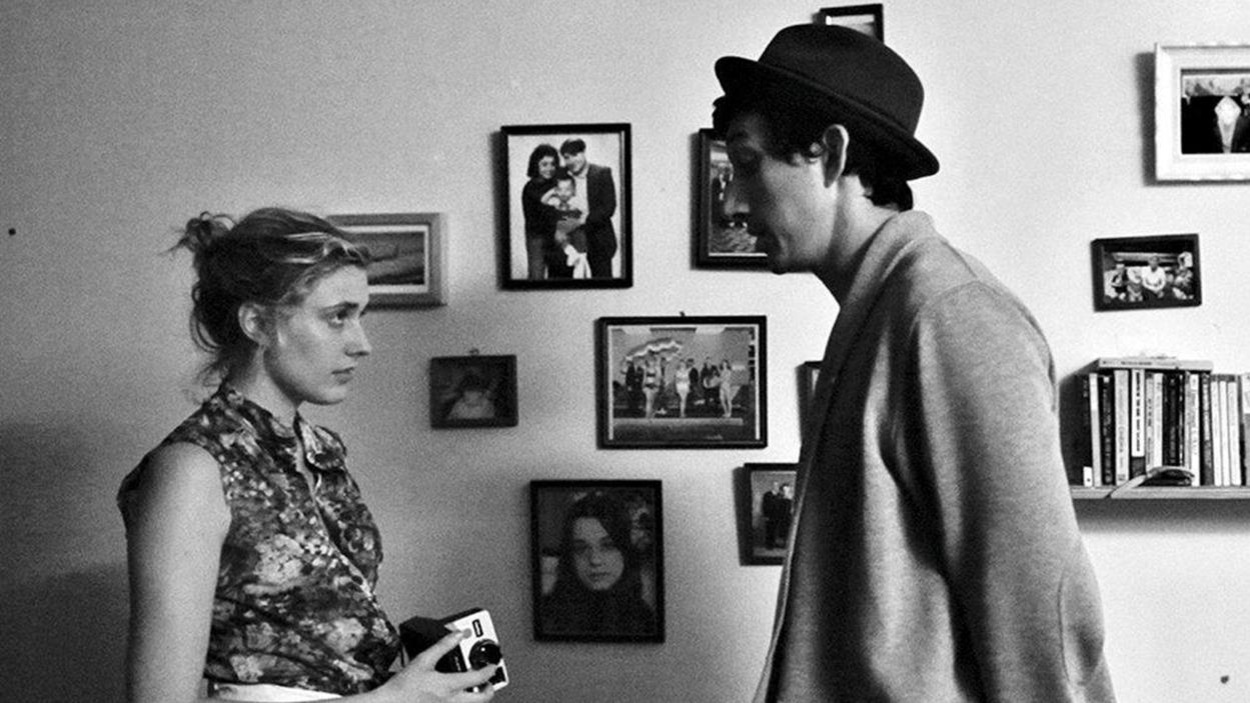 Les deux héros du film se parlent Les deux héros du film se parlent