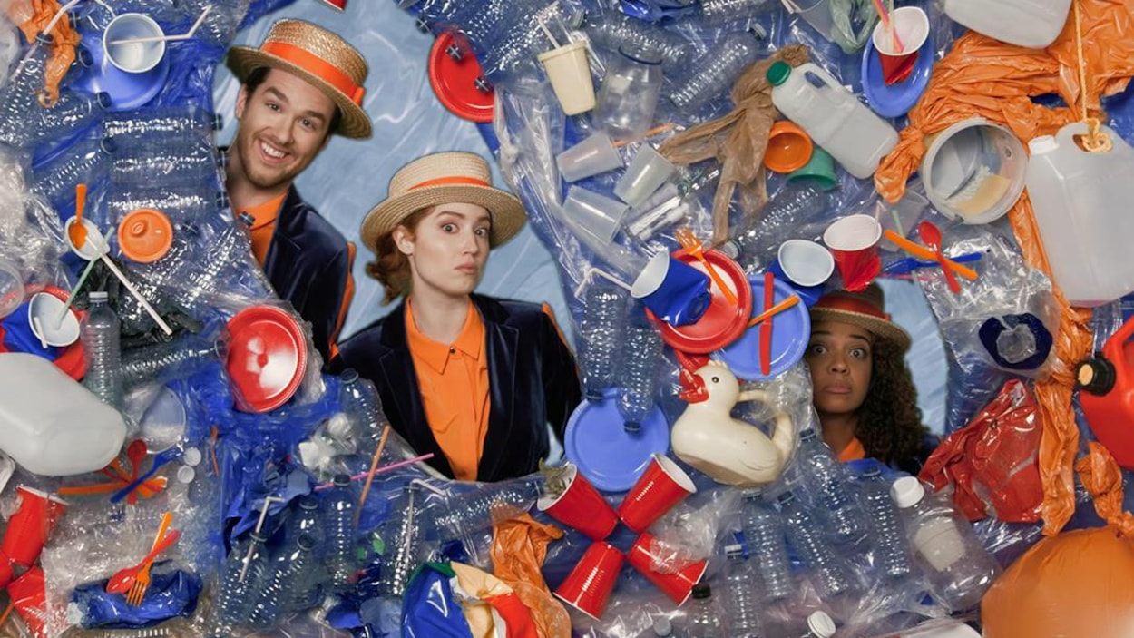 Ils sont entourés de plastique Ils sont entourés de plastique