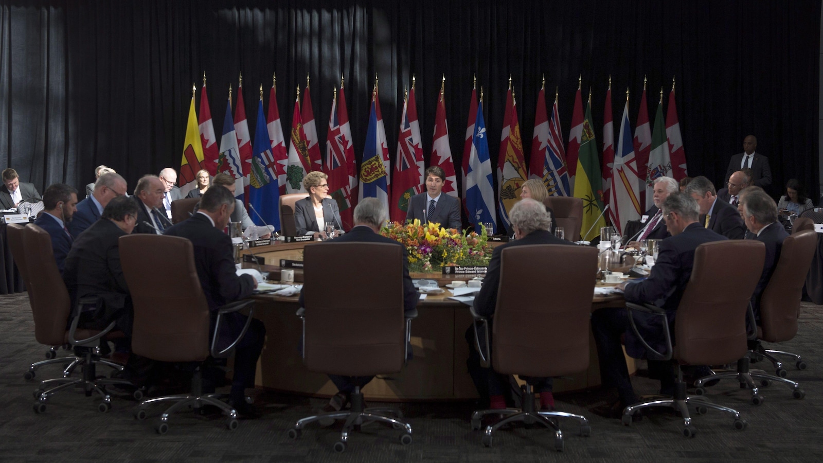 Prime Minister Justin Trudeau delivers remarks at the start of the second session at the First Ministers Meeting in Ottawa, Tuesday, October 3, 2017. THE CANADIAN PRESS/Adrian Wyld Prime Minister Justin Trudeau delivers remarks at the start of the second session at the First Ministers Meeting in Ottawa, Tuesday, October 3, 2017. THE CANADIAN PRESS/Adrian Wyld