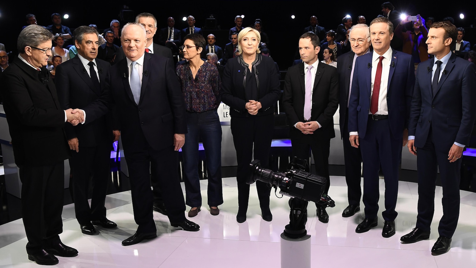 (De g. à dr.) Jean-Luc Mélenchon, Francois Fillon, Francois Asselineau, Jean Lassalle, Nathalie Arthaud, Marine Le Pen, Benoit Hamon, Jacques Cheminade, Nicolas Dupont-Aignan et Emmanuel Macron (De g. à dr.) Jean-Luc Mélenchon, Francois Fillon, Francois Asselineau, Jean Lassalle, Nathalie Arthaud, Marine Le Pen, Benoit Hamon, Jacques Cheminade, Nicolas Dupont-Aignan et Emmanuel Macron