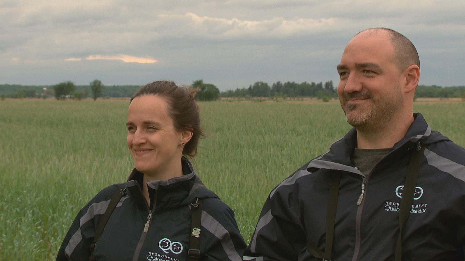 Les biologistes Catherine Dion et Stéphane Lamoureux du Regroupement QuébecOiseaux Les biologistes Catherine Dion et Stéphane Lamoureux du Regroupement QuébecOiseaux