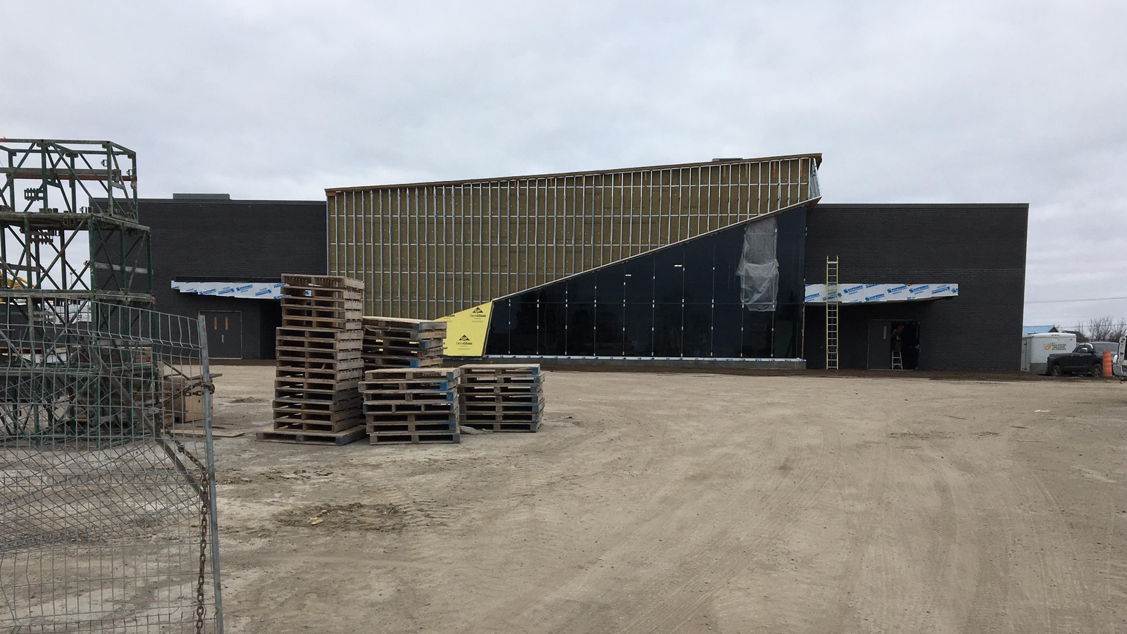 Le chantier du Centre sportif Benoît-Lévesque à Roberval Le chantier du Centre sportif Benoît-Lévesque à Roberval