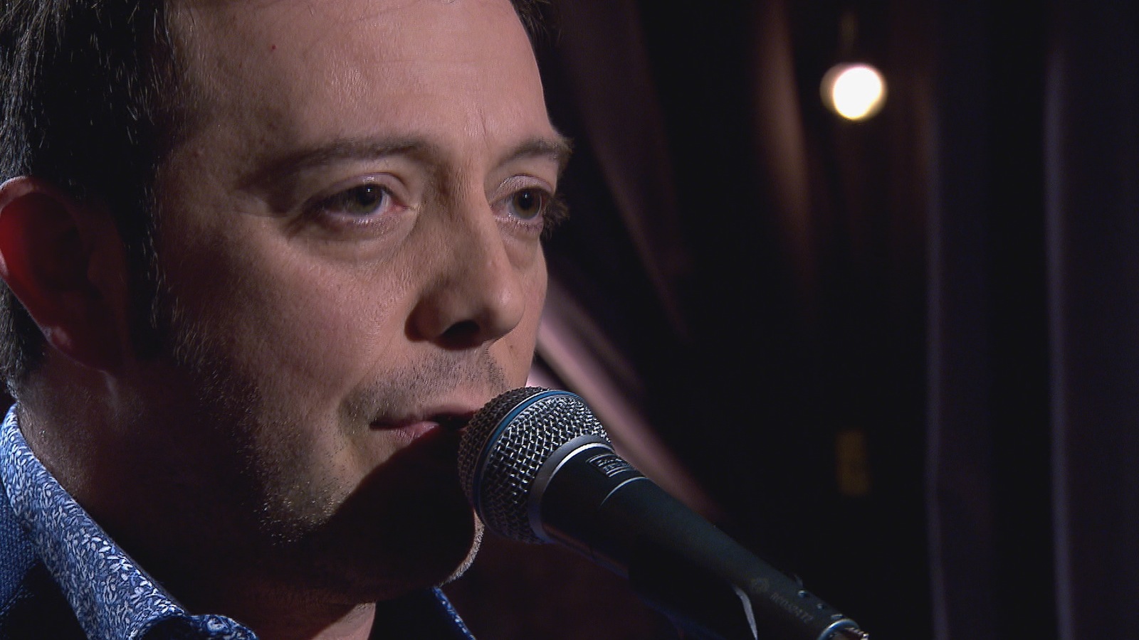 le chanteur Christian Kit Goguen le chanteur Christian Kit Goguen