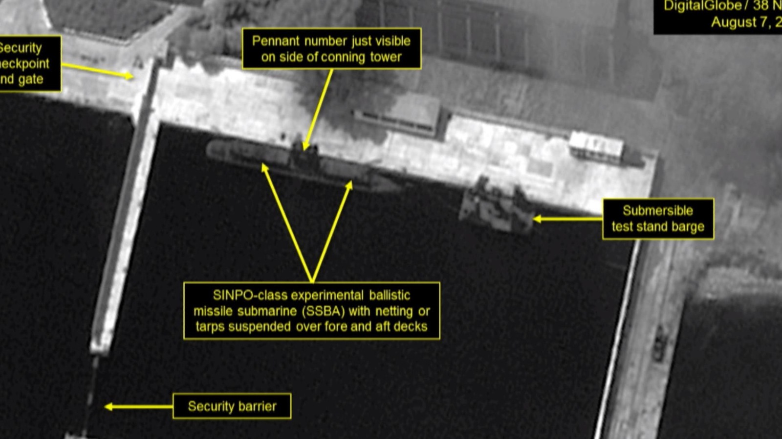 Une image satellite montrant un sous-marin nord-coréen Une image satellite montrant un sous-marin nord-coréen