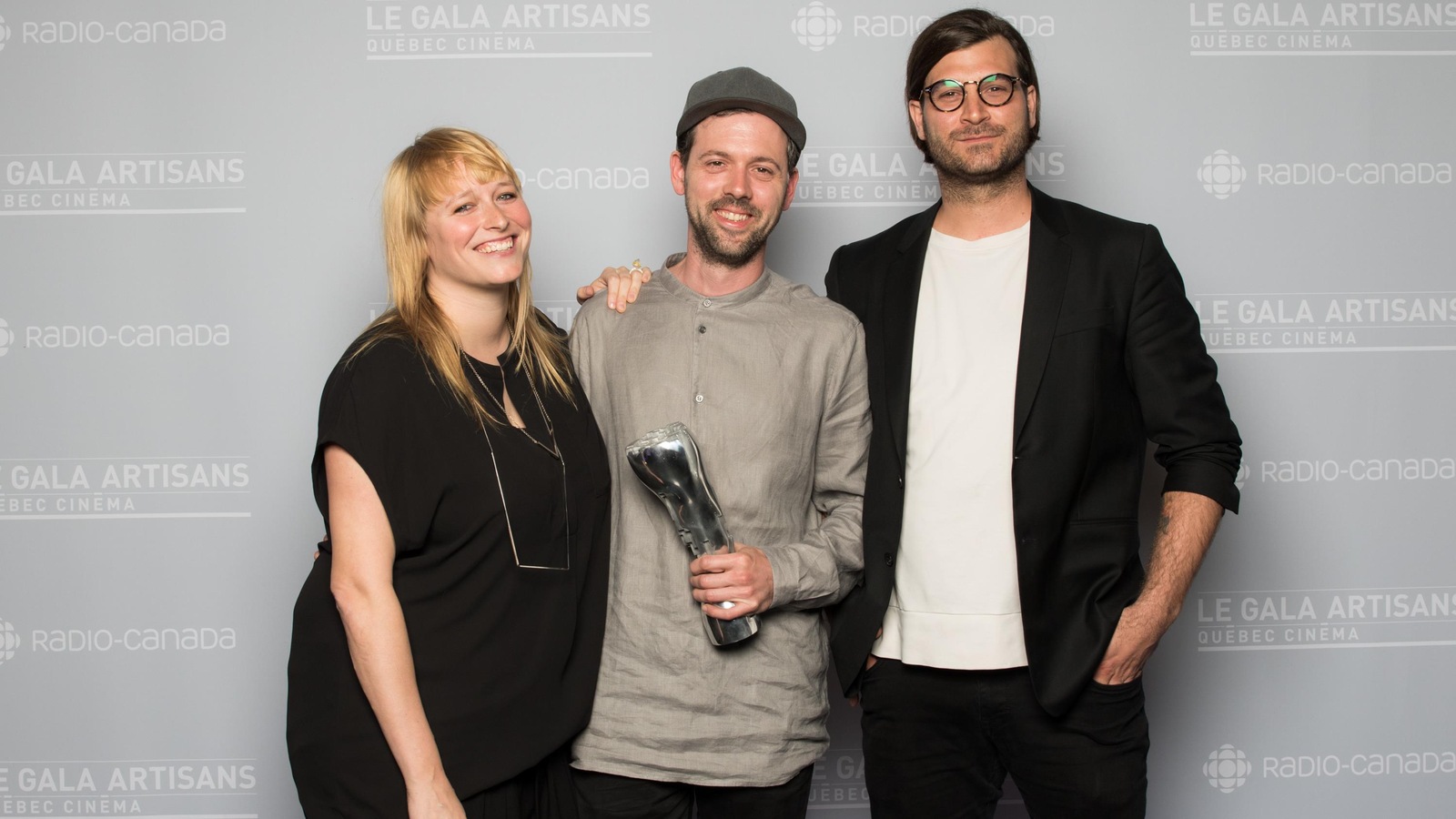 Le groupe Dear Criminals a remporté jeudi l'Iris de la meilleure musique originale pour « Nelly » au Gala des artisans Le groupe Dear Criminals a remporté jeudi l'Iris de la meilleure musique originale pour « Nelly » au Gala des artisans
