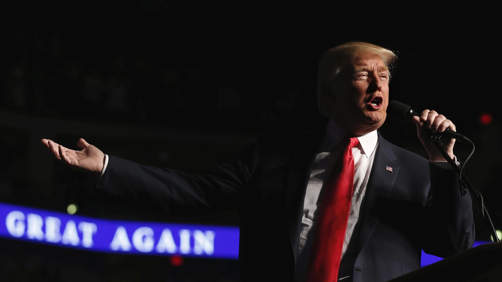 Donald Trump lors d'un rassemblement en Pennsylvanie, le 16 décembre 2016. Donald Trump lors d'un rassemblement en Pennsylvanie, le 16 décembre 2016.