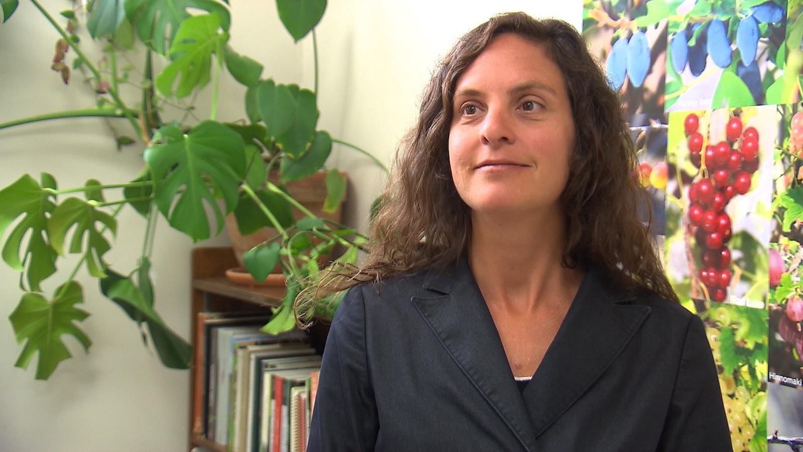 Ève-Catherine Desjardins est chercheuse au Centre d'expérimentation et de développement en forêt boréale. Ève-Catherine Desjardins est chercheuse au Centre d'expérimentation et de développement en forêt boréale.