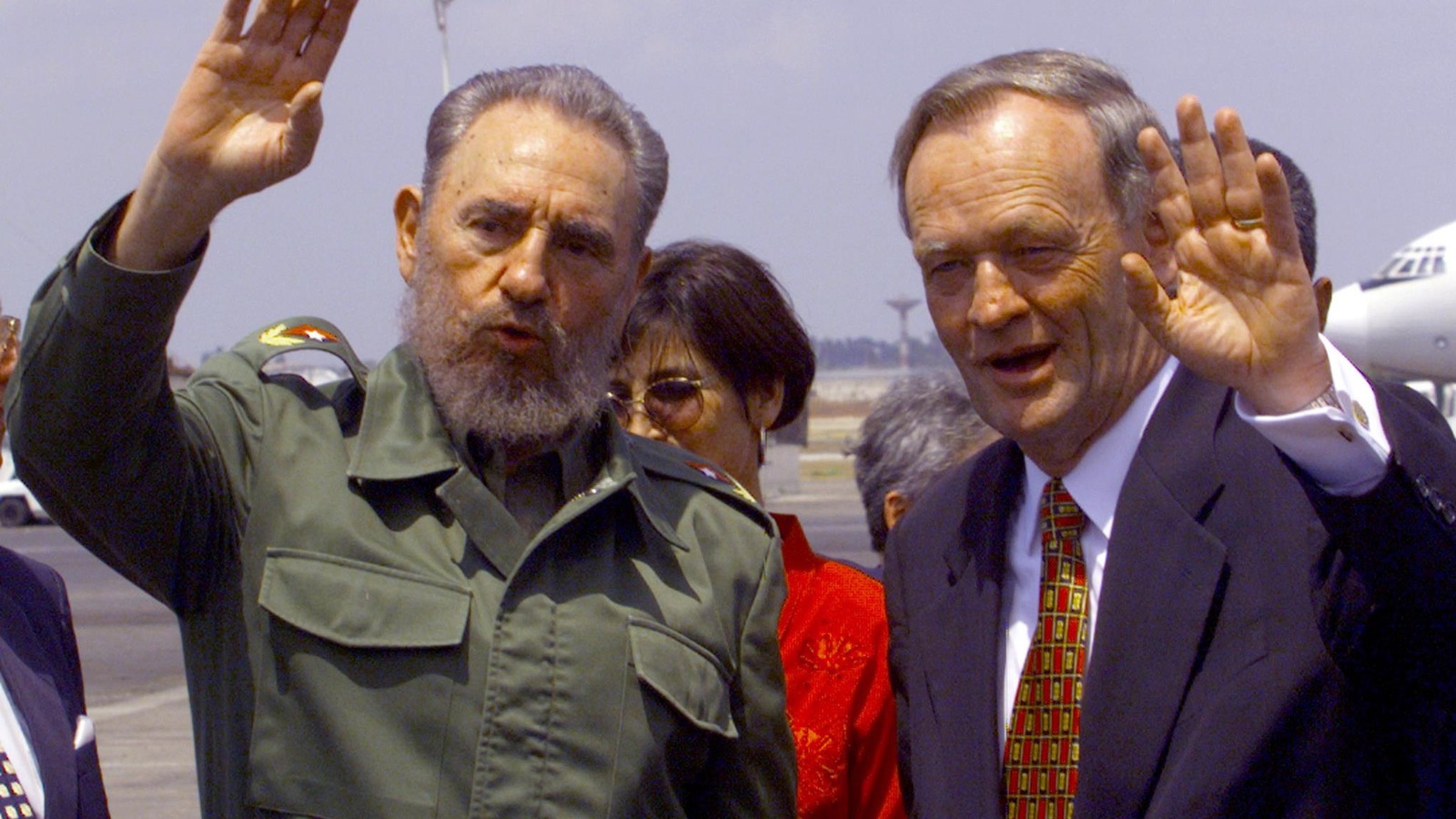 Fidel Castro et Jean Chrétien en 1998. Fidel Castro et Jean Chrétien en 1998.