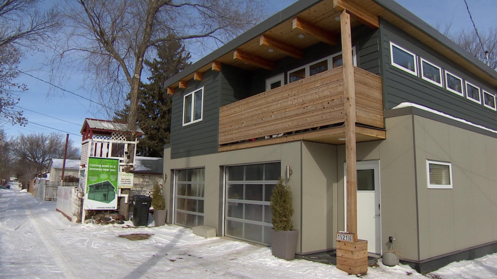 Le premier garage avec appartement à Saskatoon. Le premier garage avec appartement à Saskatoon.