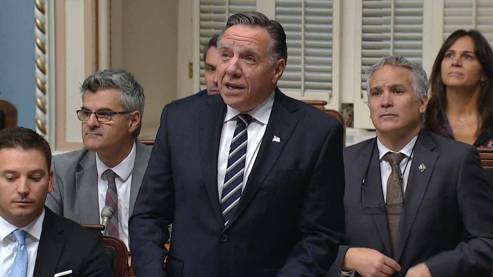 François Legault s'adresse à l'Assemblée nationale. François Legault s'adresse à l'Assemblée nationale.