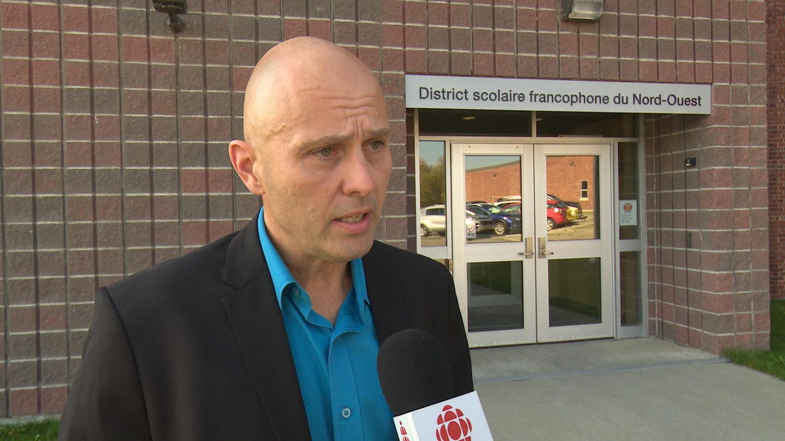 Luc Caron, directeur général du Ditrict scolaire francophone Nord-Ouest. Luc Caron, directeur général du Ditrict scolaire francophone Nord-Ouest.