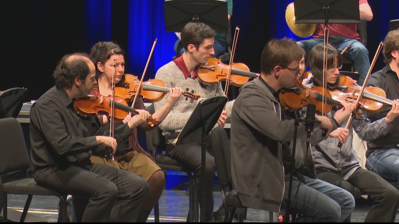 L'Orchestre symphonique de l'Estuaire lors d'une répétition L'Orchestre symphonique de l'Estuaire lors d'une répétition