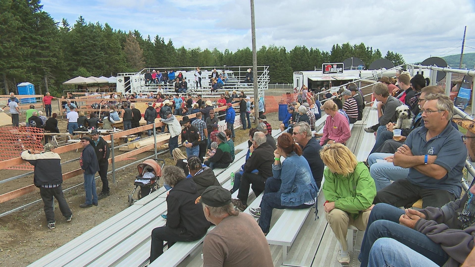 Près de 15 000 spectateurs ont assistés au 15e Festival country western de Saint-Gabriel Près de 15 000 spectateurs ont assistés au 15e Festival country western de Saint-Gabriel