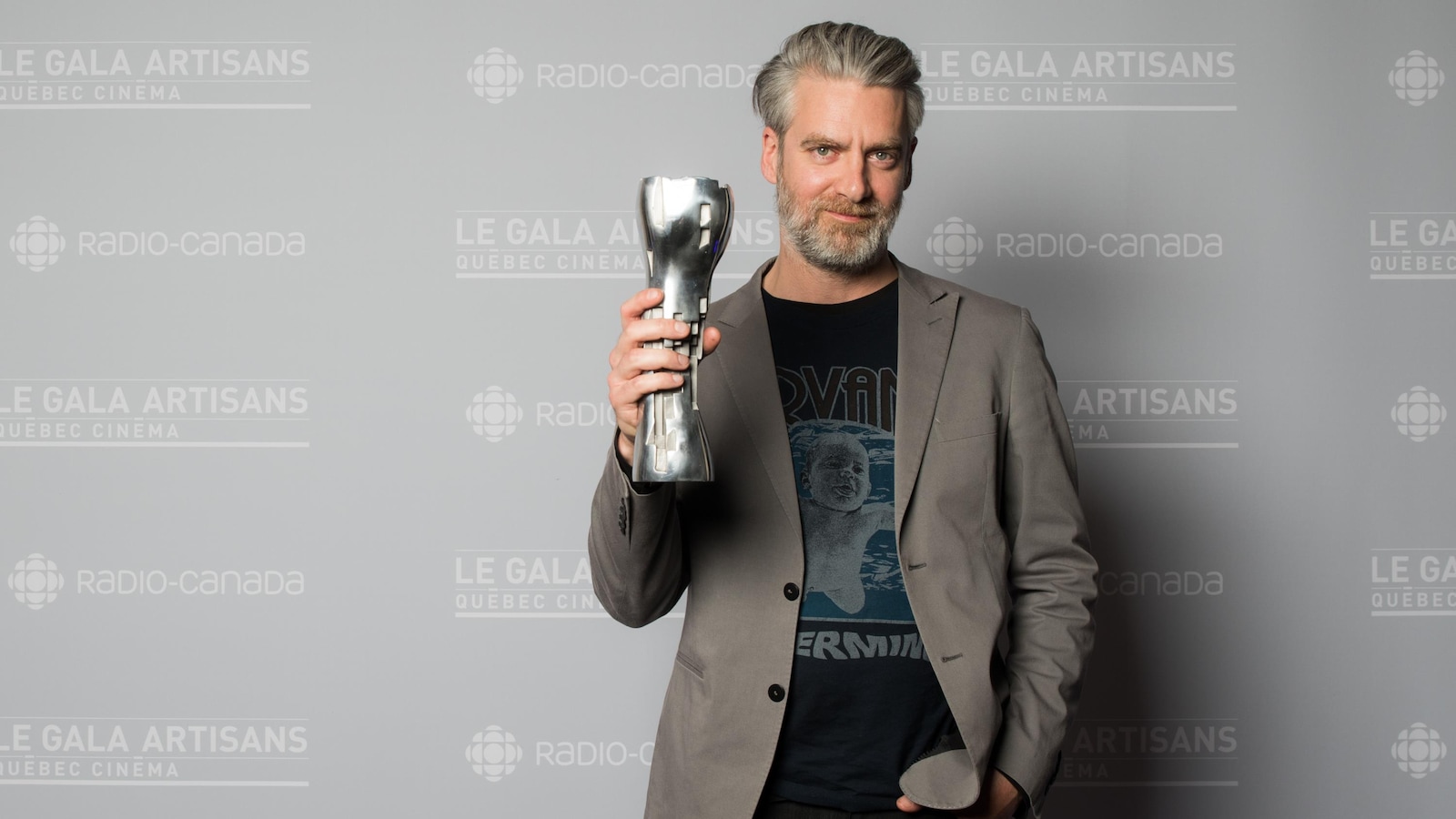 Sylvain Corbeil, producteur du film « Juste la fin du monde », lauréat de trois prix jeudi au Gala des artisans Sylvain Corbeil, producteur du film « Juste la fin du monde », lauréat de trois prix jeudi au Gala des artisans