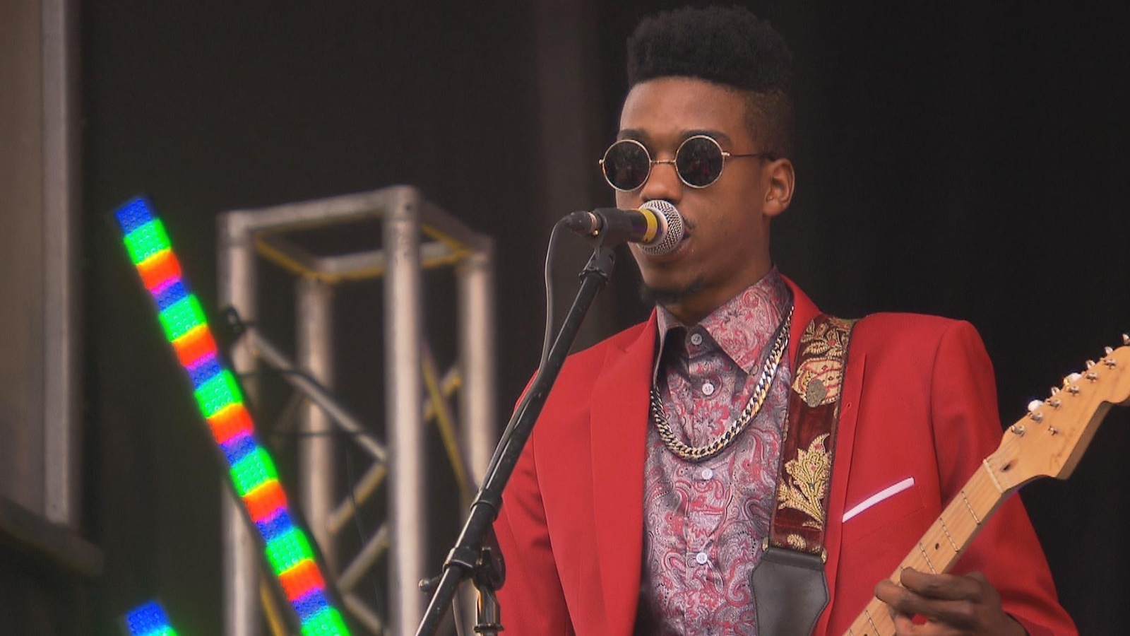 L'un des artistes en prestation lors du 11e festival Trois-Rivières en blues. L'un des artistes en prestation lors du 11e festival Trois-Rivières en blues.