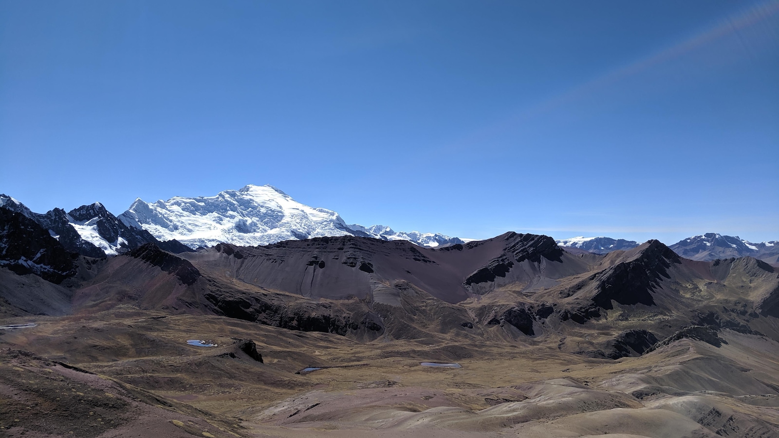 La montagne de Salcantay, au Pérou La montagne de Salcantay, au Pérou