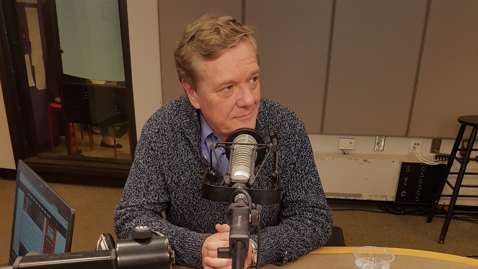Benoît Pelletier dans le studio de Sur le vif à Ottawa Benoît Pelletier dans le studio de Sur le vif à Ottawa